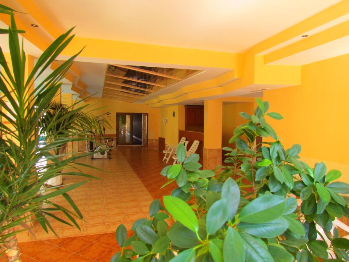 Balaton Wellness Apartman Siofok Ngoại thất bức ảnh