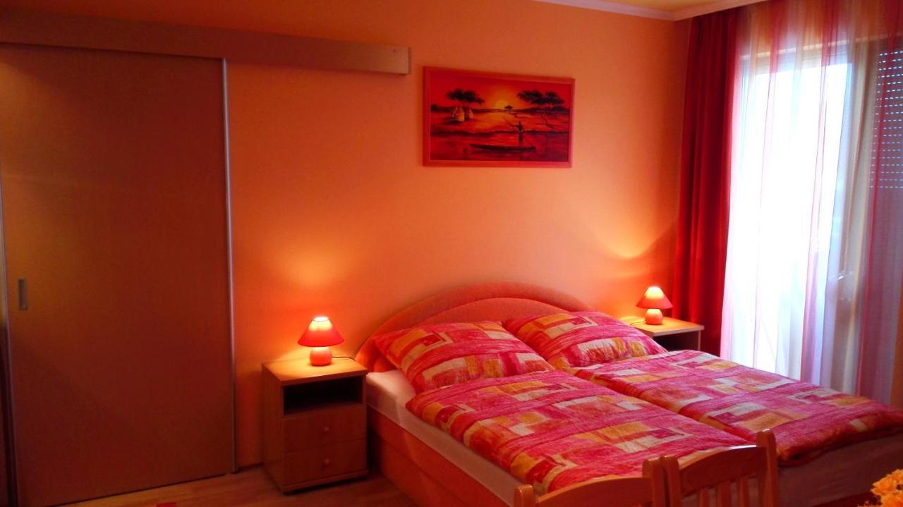Balaton Wellness Apartman Siofok Ngoại thất bức ảnh
