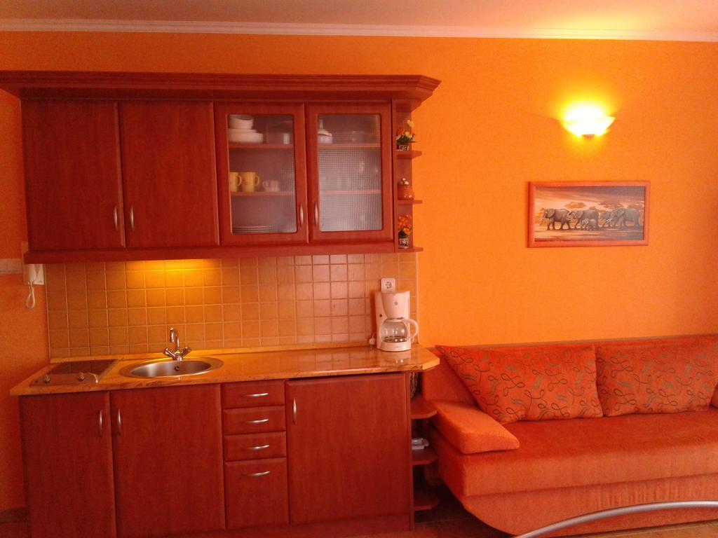 Balaton Wellness Apartman Siofok Ngoại thất bức ảnh