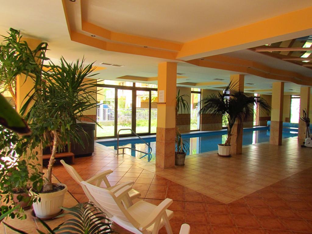 Balaton Wellness Apartman Siofok Phòng bức ảnh